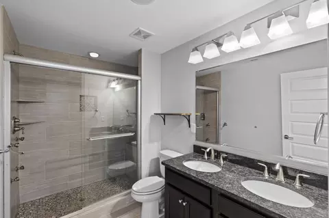 Bath - 2818 E Baltimore St, Baltimore, MD 21224 photo 1 of 6