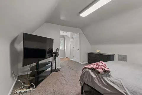 Bedroom - 618 Wicklow Rd, Baltimore, MD 21229 photo 5 of 5