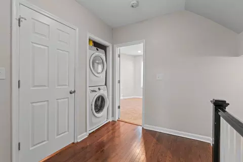 Entry Way - 618 Wicklow Rd, Baltimore, MD 21229 photo 6 of 6