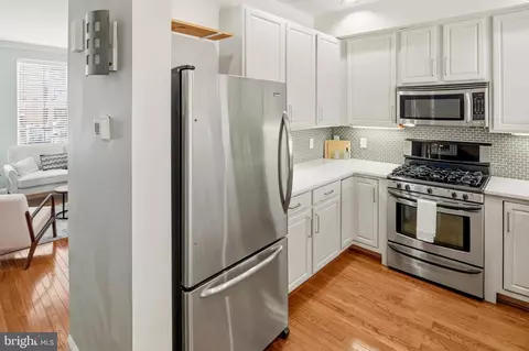 100 Pilgrim Lndg, Baltimore, MD 21230 photo 17