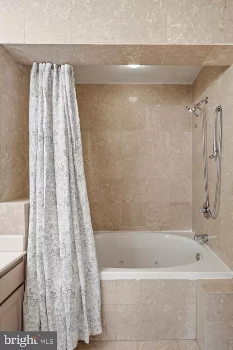 100 Pilgrim Lndg, Baltimore, MD 21230 photo 41
