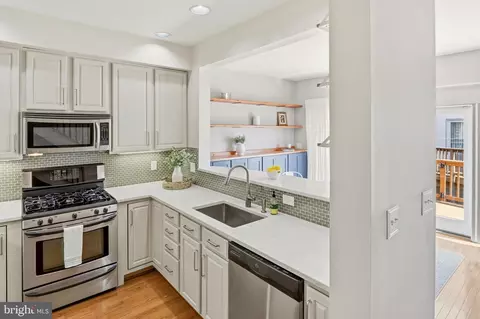 100 Pilgrim Lndg, Baltimore, MD 21230 photo 18