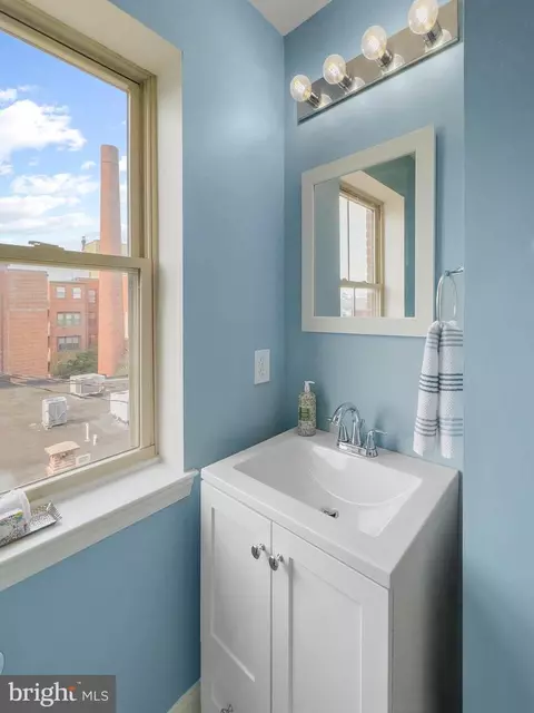 100 Pilgrim Lndg, Baltimore, MD 21230 photo 33
