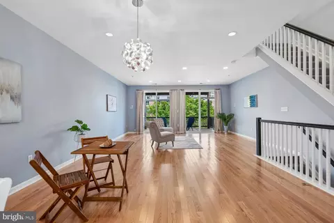 Living - 1003 Covington St, Baltimore, MD 21230 photo 7 of 10