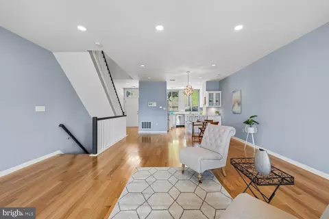 Living - 1003 Covington St, Baltimore, MD 21230 photo 1 of 10