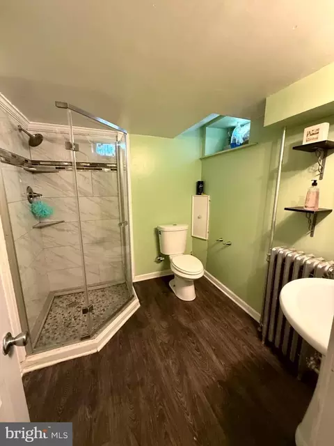 Bath - 1618 Roundhill Rd, Baltimore, MD 21218 photo 7 of 7