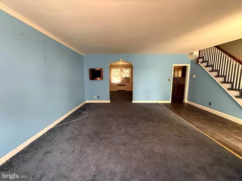 Living - 1618 Roundhill Rd, Baltimore, MD 21218 photo 5 of 15