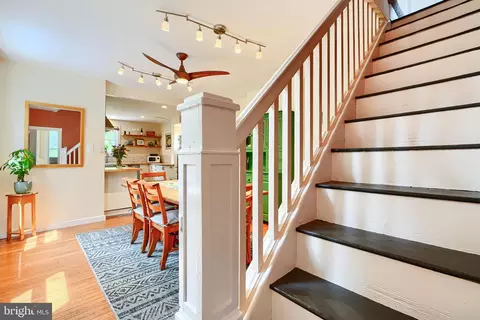 Entry Way - 1330 Morling Ave W, Baltimore, MD 21211 photo 2 of 3