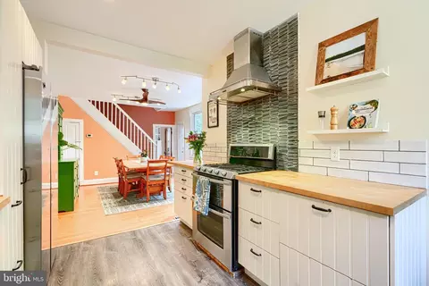 Kitchen - 1330 Morling Ave W, Baltimore, MD 21211 photo 4 of 6