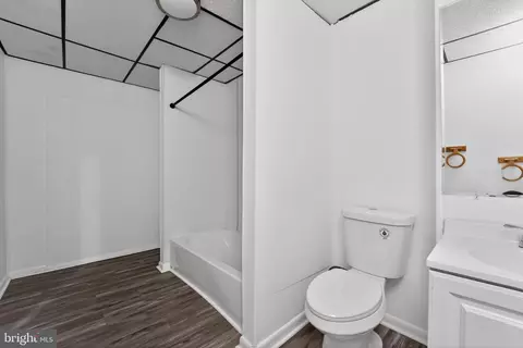 Bath - 1607 Ramsay St, Baltimore, MD 21223 photo 1 of 1
