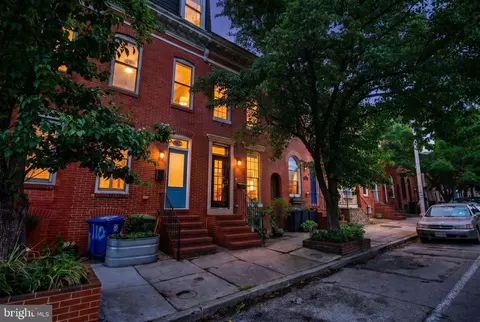 112 Fort Ave E, Baltimore, MD 21230