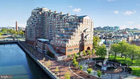 250 President St #805, Baltimore, MD 21202