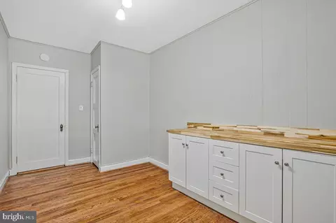 Entry Way - 3040 E Federal St, Baltimore, MD 21213 photo 4 of 6