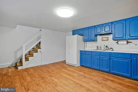 Entry Way - 3040 E Federal St, Baltimore, MD 21213 photo 5 of 6