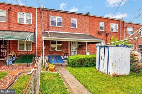 Exterior - 3040 E Federal St, Baltimore, MD 21213 photo 8 of 9