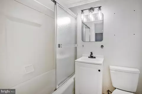 Bath - 3040 E Federal St, Baltimore, MD 21213 photo 3 of 3