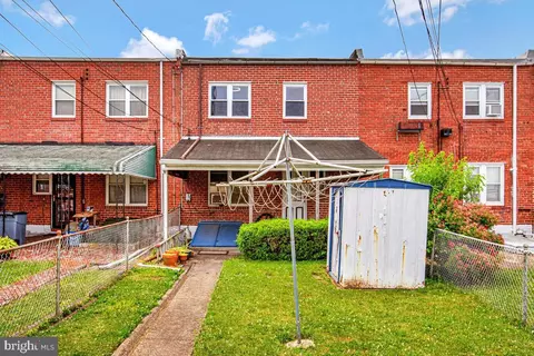 Exterior - 3040 E Federal St, Baltimore, MD 21213 photo 7 of 9