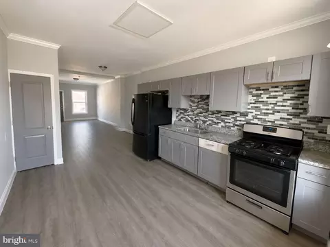 1677 Cliftview Ave, Baltimore, MD 21213 photo 2