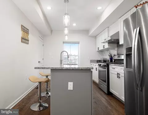 Kitchen - 3108 E Baltimore St, Baltimore, MD 21224 photo 1 of 2