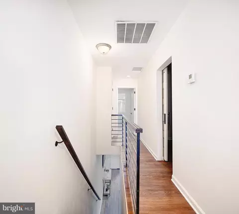 Entry Way - 3108 E Baltimore St, Baltimore, MD 21224 photo 2 of 4