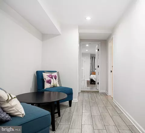 Entry Way - 3108 E Baltimore St, Baltimore, MD 21224 photo 4 of 4