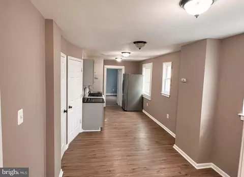 Entry Way - 3707 8th St, Baltimore, MD 21225 photo 2 of 10