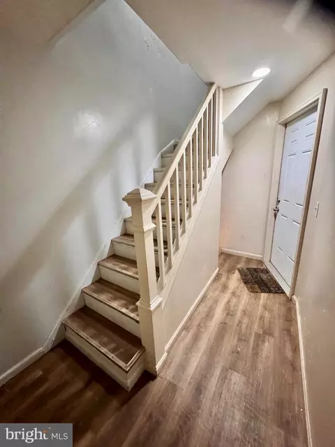 Entry Way - 3707 8th St, Baltimore, MD 21225 photo 10 of 10