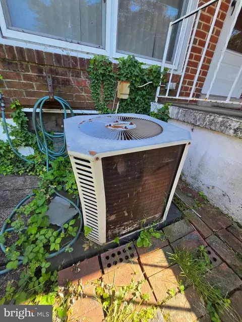 Exterior - 5643 Kavon Ave, Baltimore, MD 21206 photo 8 of 8