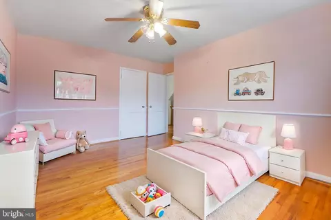 Bedroom - 1903 Heathfield Rd, Baltimore, MD 21239 photo 2 of 6