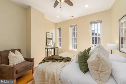 Bedroom - 1926 Light St, Baltimore, MD 21230 photo 3 of 5