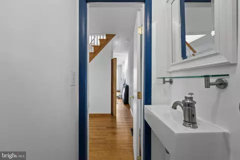 Entry Way - 1506 Jackson, Baltimore, MD 21230 photo 2 of 4