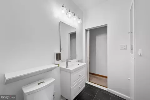 Entry Way - 1506 Jackson, Baltimore, MD 21230 photo 4 of 4