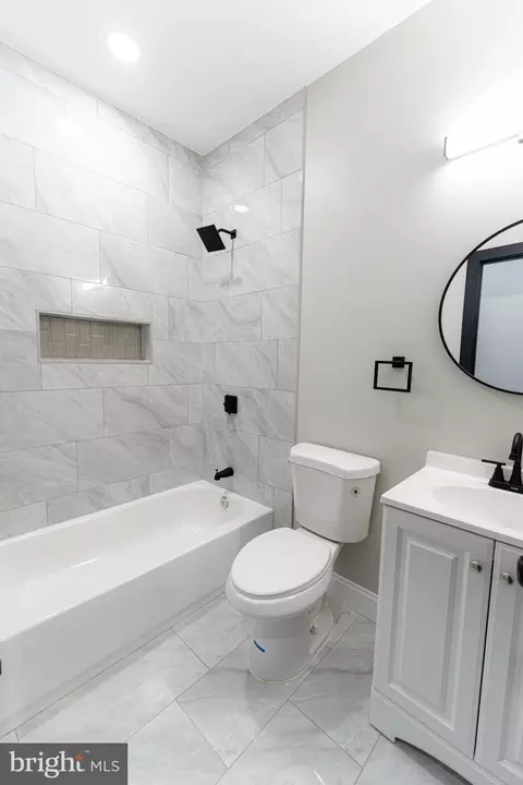 Bath - 1306 E Lafayette Ave, Baltimore, MD 21213 photo 2 of 5