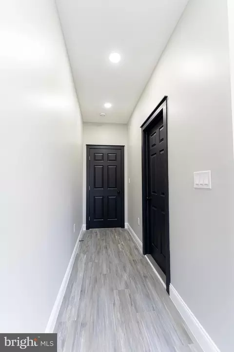Entry Way - 1306 E Lafayette Ave, Baltimore, MD 21213 photo 11 of 15