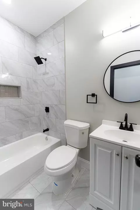 Bath - 1306 E Lafayette Ave, Baltimore, MD 21213 photo 3 of 5