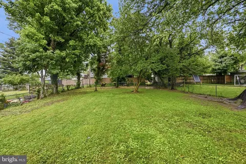 Exterior - 5409 Catalpha Rd, Baltimore, MD 21214 photo 3 of 4
