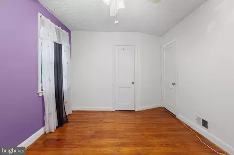Bedroom - 3920 Rosecrest Ave, Baltimore, MD 21215 photo 4 of 5