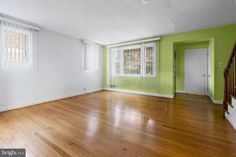 Living - 3920 Rosecrest Ave, Baltimore, MD 21215 photo 2 of 5