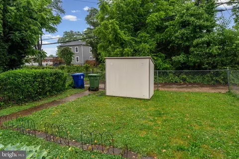 Exterior - 3920 Rosecrest Ave, Baltimore, MD 21215 photo 3 of 5
