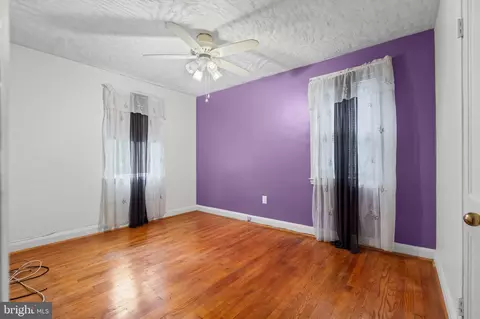 Bedroom - 3920 Rosecrest Ave, Baltimore, MD 21215 photo 3 of 5