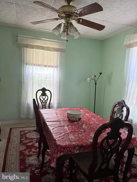 801 E 43rd St, Baltimore, MD 21212 photo 5