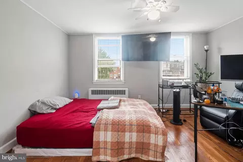 Bedroom - 3644 Benson Ave, Halethorpe, MD 21227 photo 2 of 2