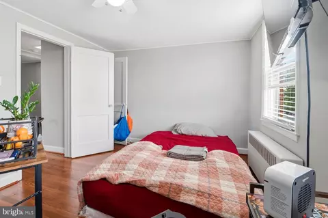 Bedroom - 3644 Benson Ave, Halethorpe, MD 21227 photo 1 of 2