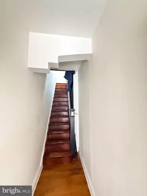 Entry Way - 2708 E Oliver St, Baltimore, MD 21213 photo 1 of 1