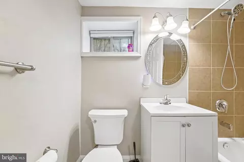 Bath - 2506 E Fairmount Ave, Baltimore, MD 21224 photo 3 of 3