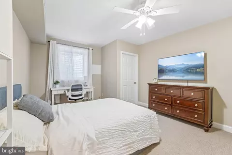 Bedroom - 2506 E Fairmount Ave, Baltimore, MD 21224 photo 8 of 8