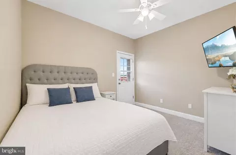 Bedroom - 2506 E Fairmount Ave, Baltimore, MD 21224 photo 5 of 8