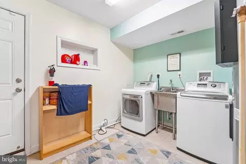 Other - 2506 E Fairmount Ave, Baltimore, MD 21224 photo 4 of 14