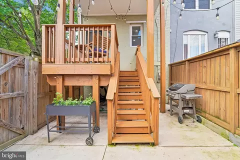 Exterior - 2506 E Fairmount Ave, Baltimore, MD 21224 photo 7 of 14