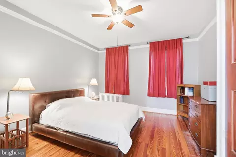 Bedroom - 1303 Weldon Ave, Baltimore, MD 21211 photo 2 of 2